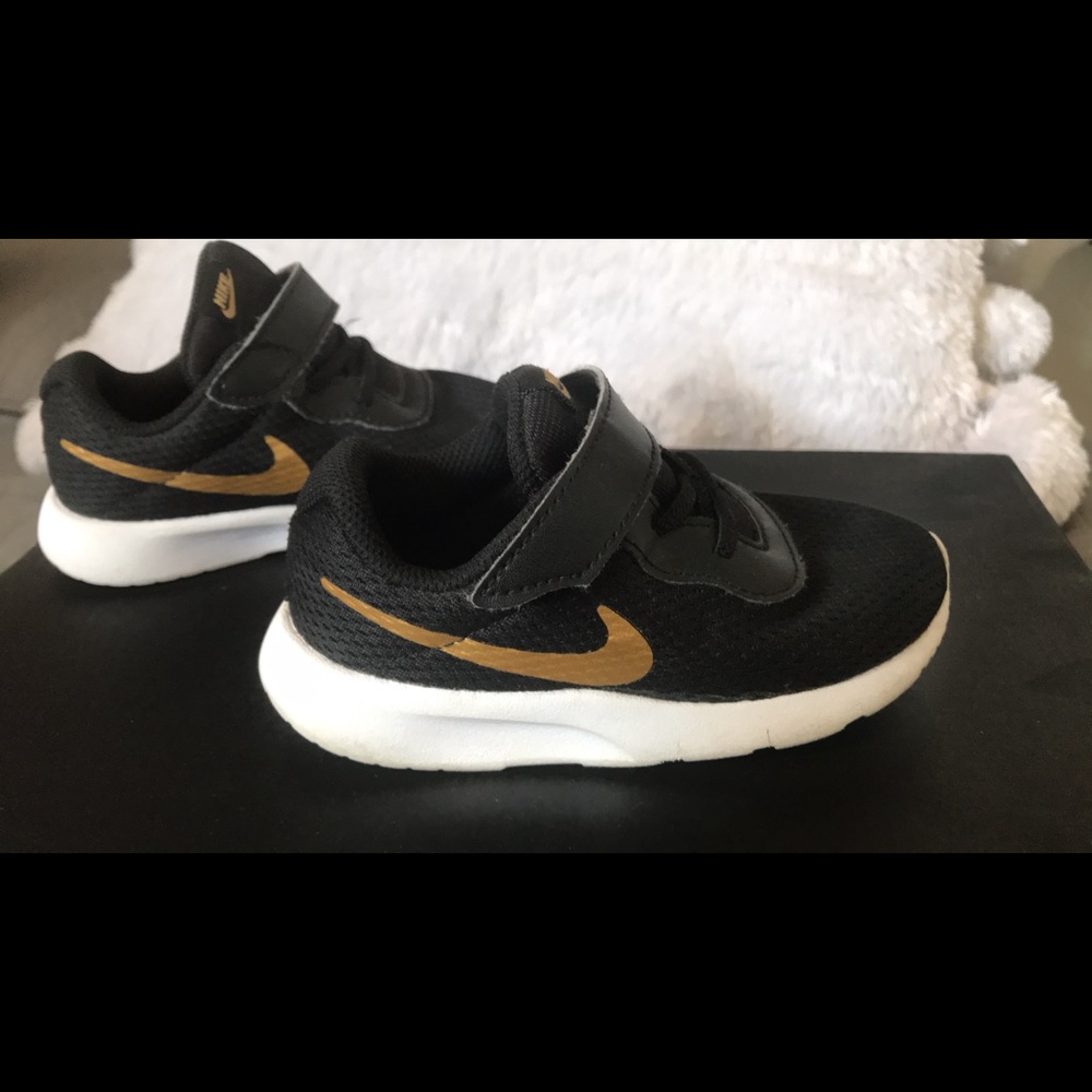 SOLD-Black/gold Nike’s